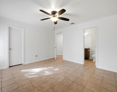 2304 Smith Branch Blvd - Photo Thumbnail 14