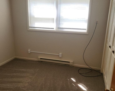 5 W Magnolia, Avenue - Photo Thumbnail 4