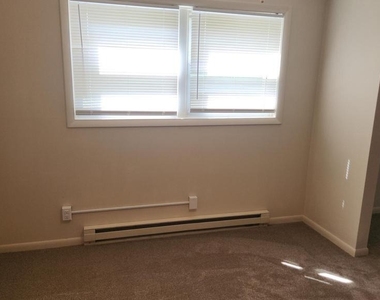 5 W Magnolia, Avenue - Photo Thumbnail 2