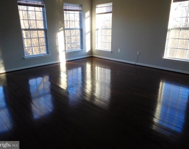 12420 Rollys Ridge Avenue - Photo Thumbnail 3