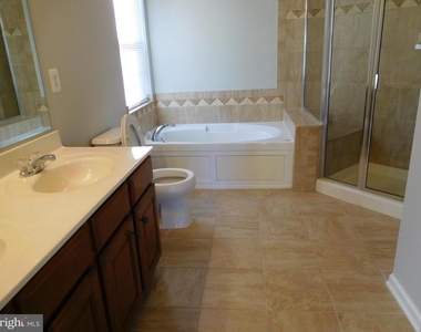 12420 Rollys Ridge Avenue - Photo Thumbnail 7