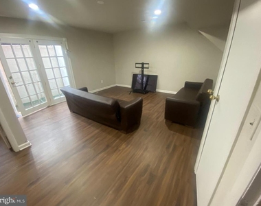 7307 Brooklyn Bridge Road - Photo Thumbnail 4
