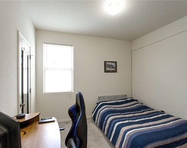 9109 Garnet Dr - Photo Thumbnail 18