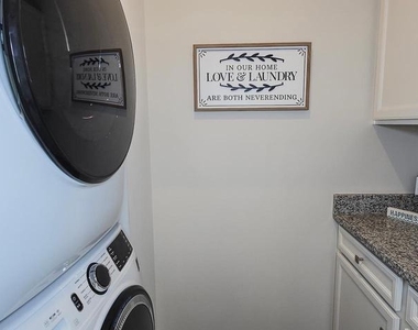 5426 Greenpoint Lane - Photo Thumbnail 30