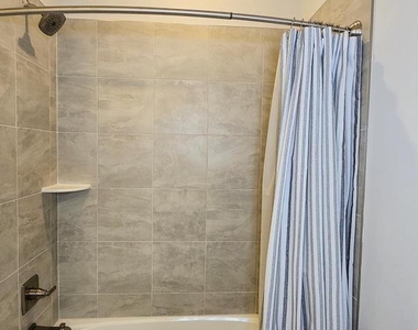 5426 Greenpoint Lane - Photo Thumbnail 45