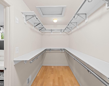 1116 Autumn Brook Avenue - Photo Thumbnail 38