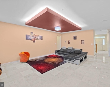 1116 Autumn Brook Avenue - Photo Thumbnail 19
