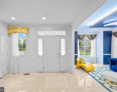 1116 Autumn Brook Avenue - Photo Thumbnail 2
