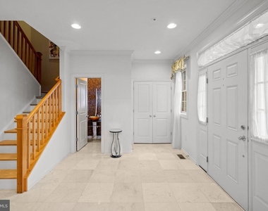 1116 Autumn Brook Avenue - Photo Thumbnail 8