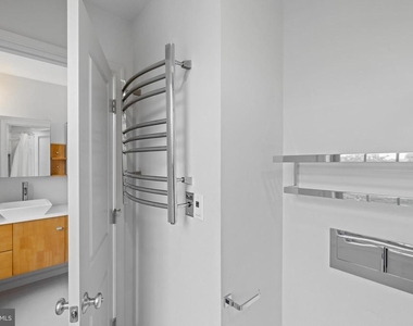 1116 Autumn Brook Avenue - Photo Thumbnail 54