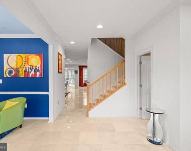 1116 Autumn Brook Avenue - Photo Thumbnail 3