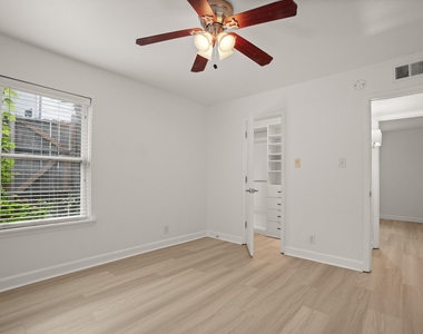 2020 S Congress Ave - Photo Thumbnail 9