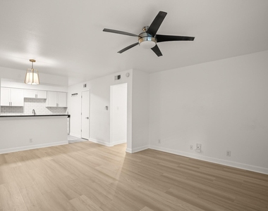 2020 S Congress Ave - Photo Thumbnail 7