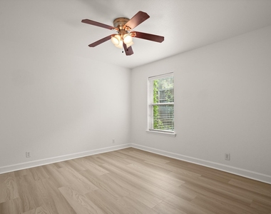 2020 S Congress Ave - Photo Thumbnail 14