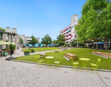 12301 Espalier Place - Photo Thumbnail 66