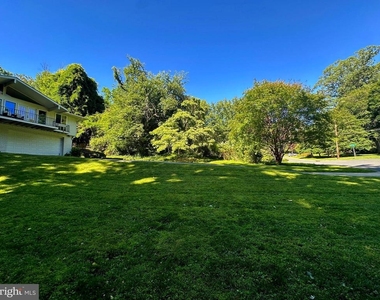 6900 Heatherhill Road - Photo Thumbnail 4