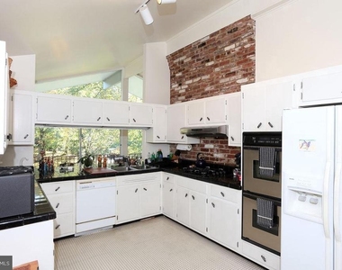 6900 Heatherhill Road - Photo Thumbnail 14