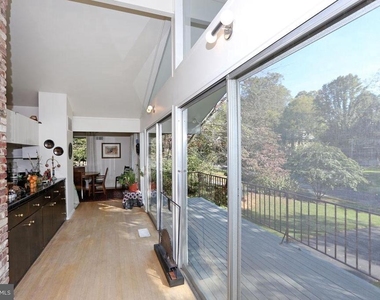 6900 Heatherhill Road - Photo Thumbnail 16