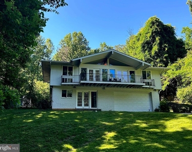 6900 Heatherhill Road - Photo Thumbnail 1