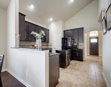 13900 Marathon Rd - Photo Thumbnail 10