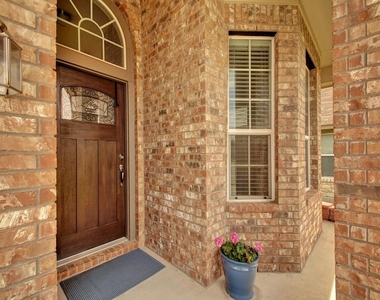13900 Marathon Rd - Photo Thumbnail 3