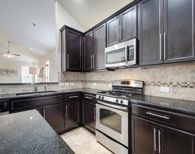13900 Marathon Rd - Photo Thumbnail 13