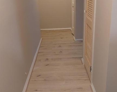 18622 Walkers Choice Road - Photo Thumbnail 2