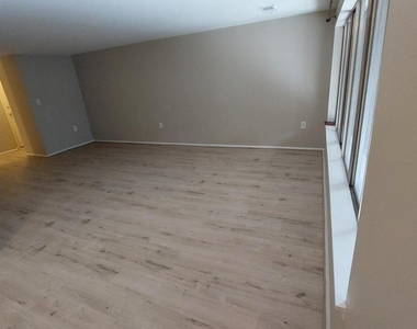 18622 Walkers Choice Road - Photo Thumbnail 14