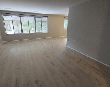 18622 Walkers Choice Road - Photo Thumbnail 5