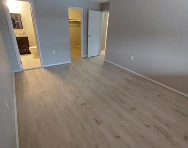 18622 Walkers Choice Road - Photo Thumbnail 24