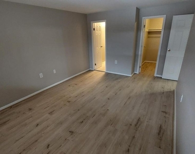 18622 Walkers Choice Road - Photo Thumbnail 25