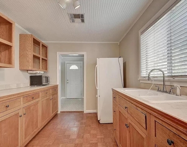 36 Anthony St - Photo Thumbnail 14