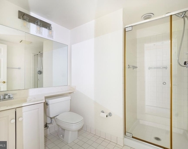 5809 Nicholson Lane - Photo Thumbnail 23