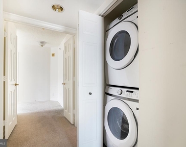 5809 Nicholson Lane - Photo Thumbnail 12