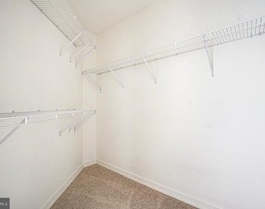 5809 Nicholson Lane - Photo Thumbnail 15