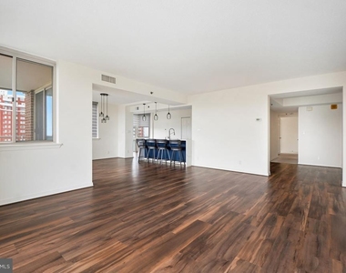 5809 Nicholson Lane - Photo Thumbnail 5