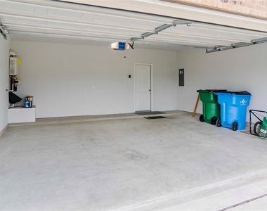 5713 Pleasanton Pkwy - Photo Thumbnail 12