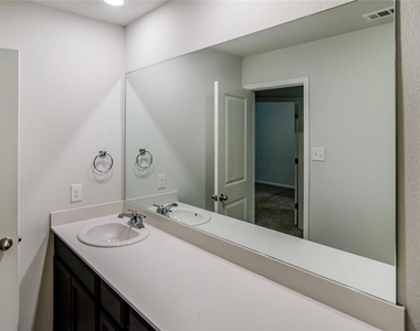 5713 Pleasanton Pkwy - Photo Thumbnail 9