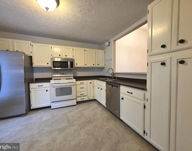 58 Windbrooke Circle - Photo Thumbnail 8
