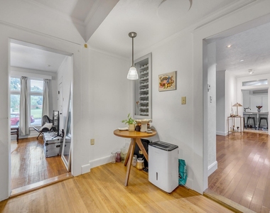 815 E 31st St - Photo Thumbnail 15