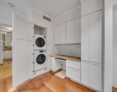 815 E 31st St - Photo Thumbnail 19