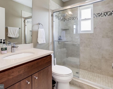 6408 Tisdale Terrace - Photo Thumbnail 9