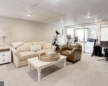 6408 Tisdale Terrace - Photo Thumbnail 16