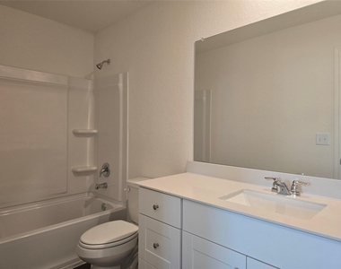 121 Blazilmar Ln - Photo Thumbnail 20