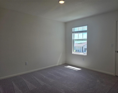 121 Blazilmar Ln - Photo Thumbnail 17