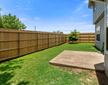 1908 Windy Park Dr - Photo Thumbnail 26