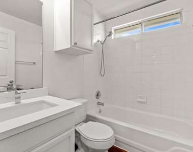 1908 Windy Park Dr - Photo Thumbnail 22