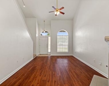 1908 Windy Park Dr - Photo Thumbnail 7