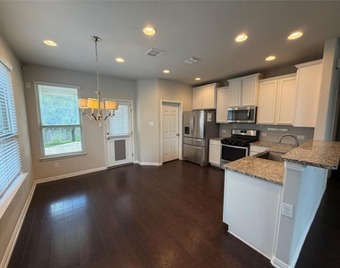 13221 Olivers Way - Photo Thumbnail 5