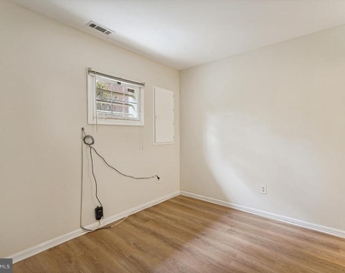 5407 Grove Ridge Way - Photo Thumbnail 19